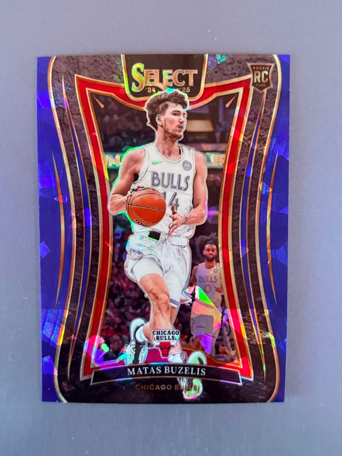 Matas Buzelis 2024-25 Panini Select Mezzanine Blue Cracked Ice Prizm RC #384