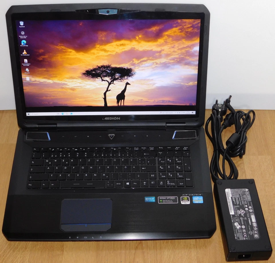17,3" Laptop Notebook Medion Erazer X7819 i7 2,4 GHz SSD HDD 16GB Win 10 GTX670 - Bild 2 von 4