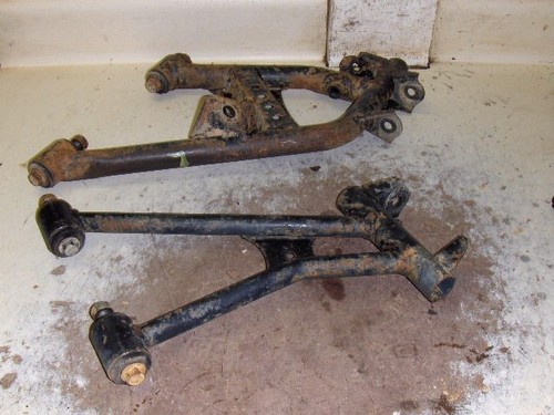 YAMAHA 350 GRIZZLY IRS ATV OEM LEFT REAR A-ARMS ( UPPER & LOWER ) P2417 - 第 2/5 張圖片