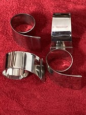 Silver ring napkin holders