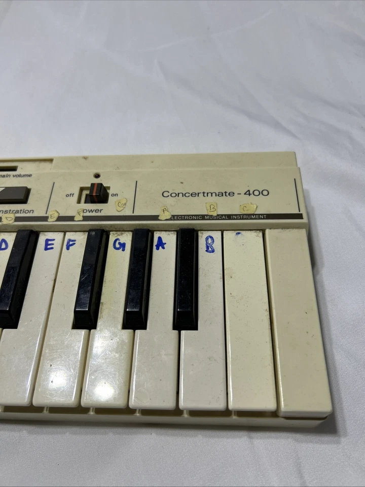 Realistic Concertmate 400 Working Keyboard - Image 3 of 4