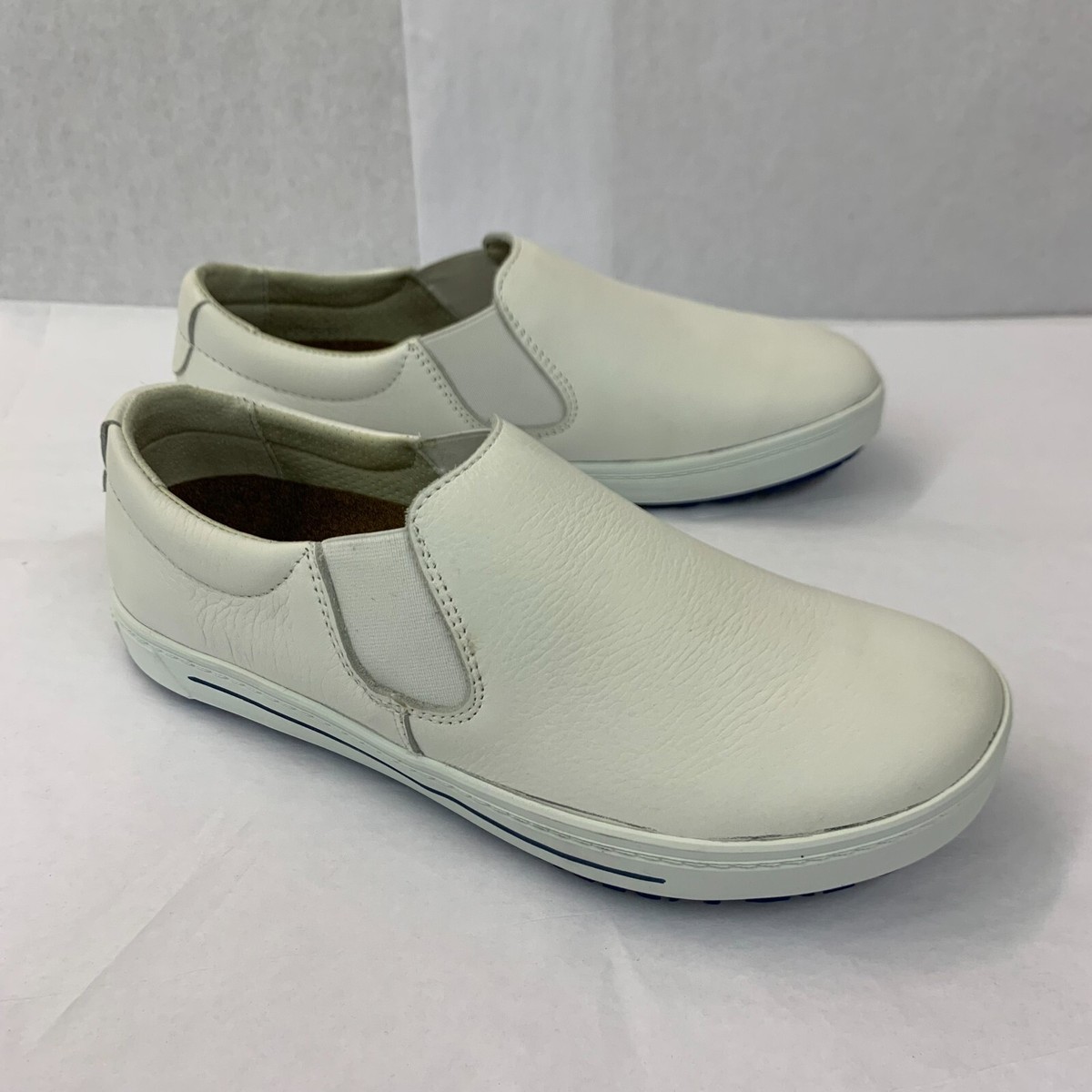 Birkenstocks QO 400
Natural Leather - White size 40 Amazon.com | Birkenstock Men´s Boston White Leather Sandals  main image 3