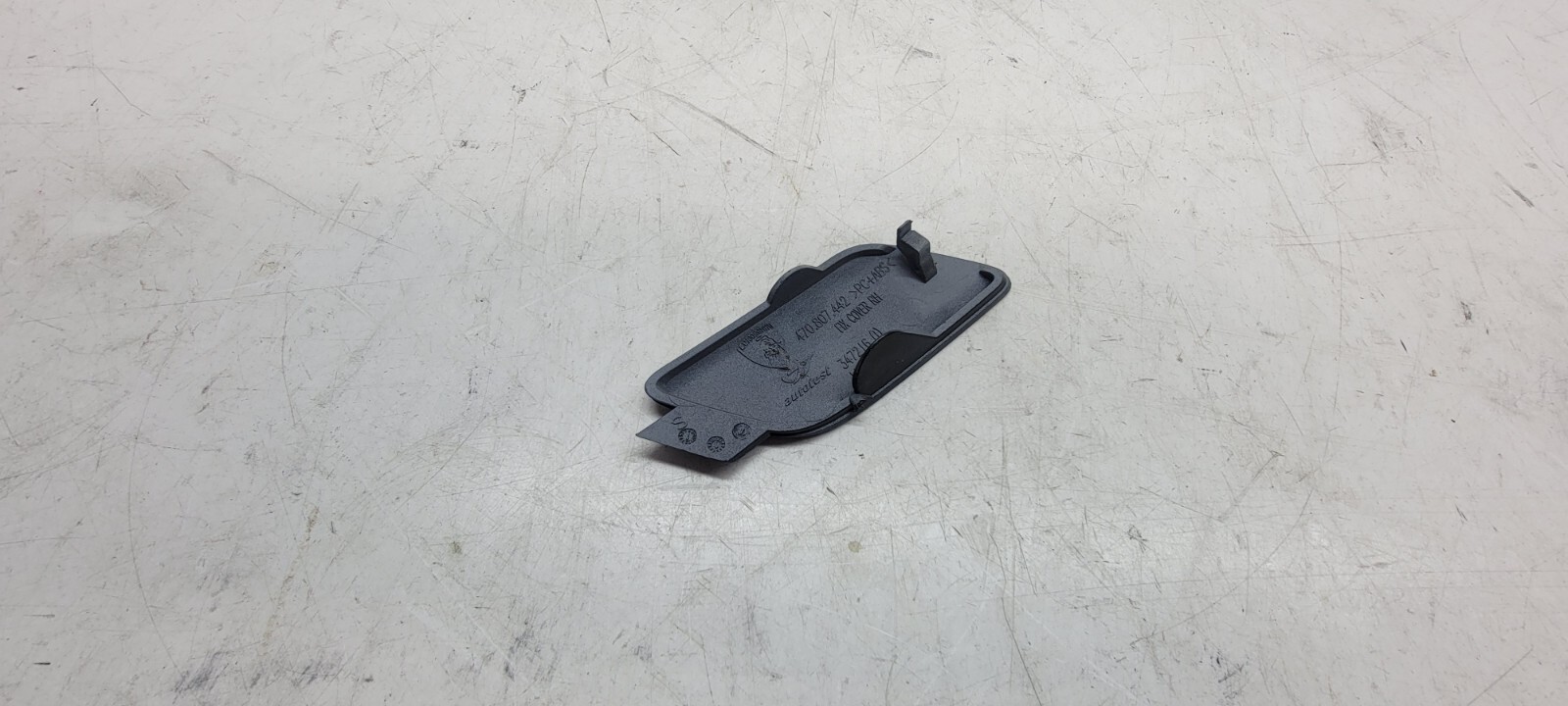 LAMBORGHINI AVENTADOR PASSENGER RIGHT RH TOW HOOK EYE COVER OEM 470807442