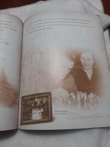 Footprints of a Pilgrim: The Life and Loves of Ruth Bell Graham - Picture 3 of 4