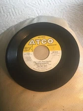 Rock 45 The Bee Gees - The Lights Went Out In / Sir Geoffrey Saved The World On