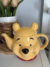 Disney Winnie the Pooh Yellow Ceramic Teapot Glossy Novelty Animation