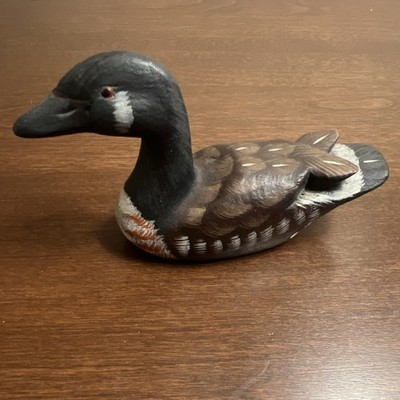 Handmade 4-1/4x2-1/2  Wooden Loon Bird Figurine Collectible Hand-Carved Painted