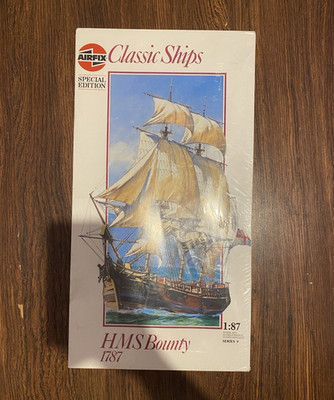 Airfix 1:87 HMS Bounty 1787 Schiffsbausatz Maritim Special Edition
