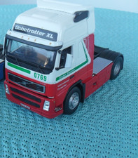 Catamarana Volvo FH 1:50  Modell LKW Sattelplatte fehlt