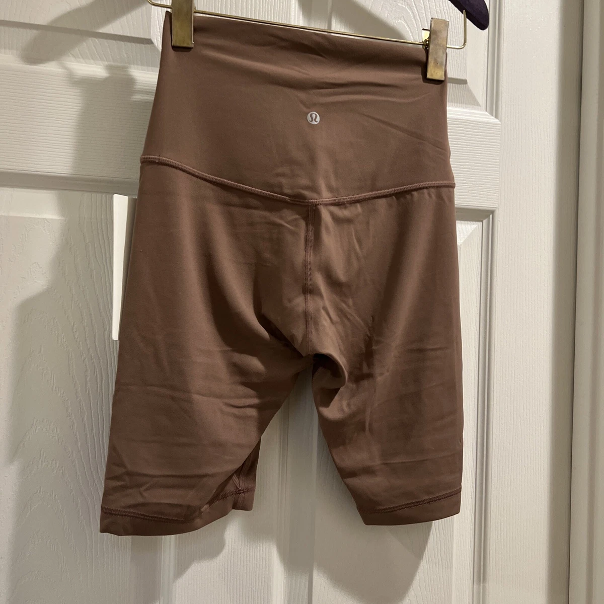 NWT Lululemon Align Super High Rise Short 10” Cacao Size : 8