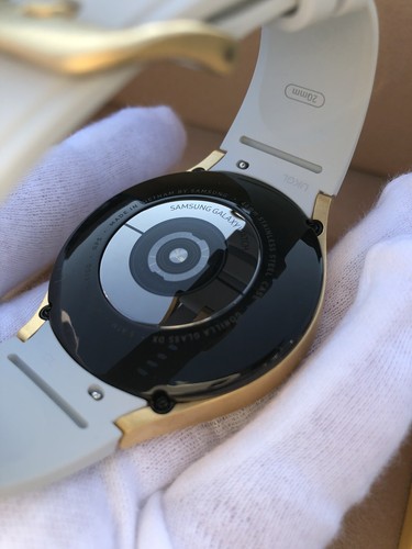 46mm Samsung Galaxy Watch 4 CUSTOM 24k Gold with Gold Bezel Gray Band - 第 5/7 張圖片