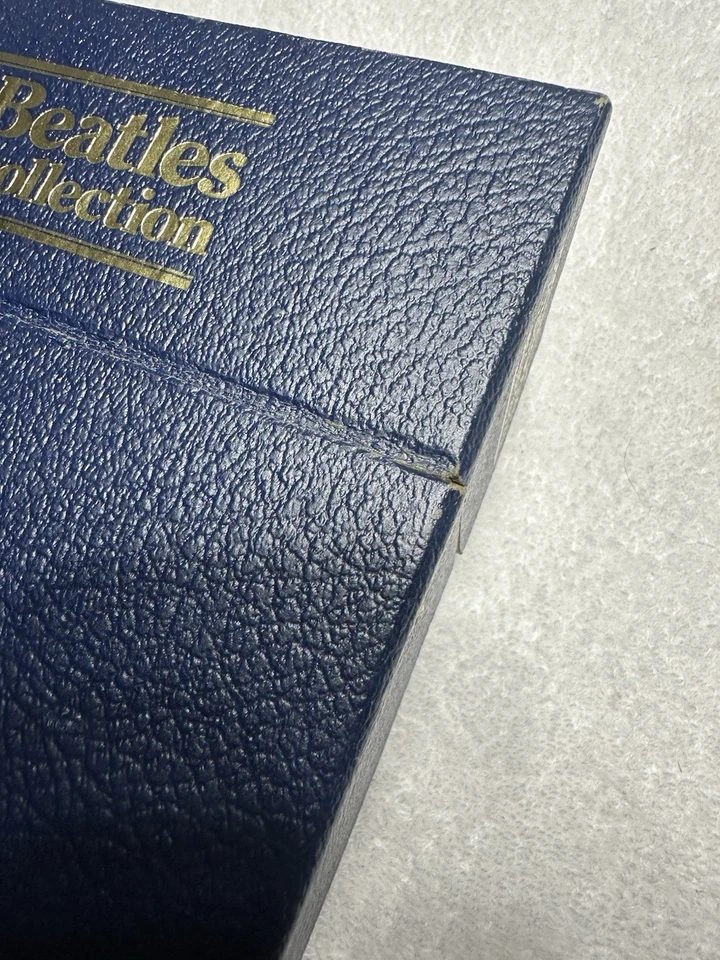 The Beatles Singles Collection Blue Box Complete Vinyl Box Set - Image 2 of 4