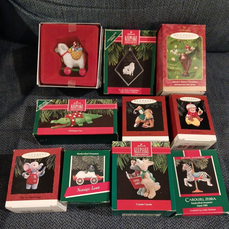 Lot of 10 Hallmark  Christmas animals Ornaments  Vintage  80s-90s