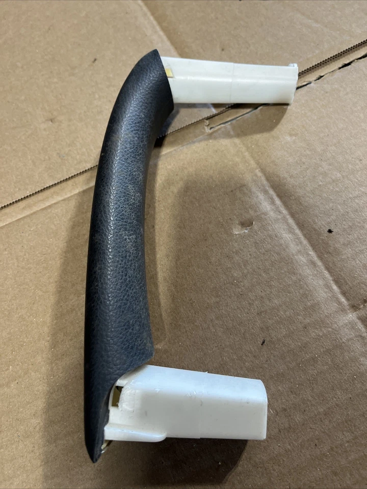 06 08 NISSAN 350Z CUPÉ DERECHA LADO PASAJERO PUERTA TIRADOR EMPUÑADURA OEM Z2 Foto 2 de 4