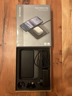 Nomad Base Station Hub   Wireless Charging Dock (neuwertig / unbenutzt)