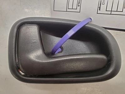 Geo Prizm LSI, Front Left Interior Door Handle, 1993-1996, Black, 94855821 - Image 1 of 4