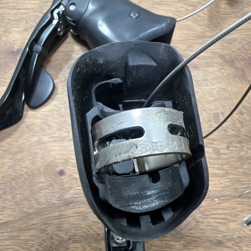 Shimano 105 ST-5510 2/3x9 Double Triple Road Bike Shifter Pair - 第 15/16 張圖片