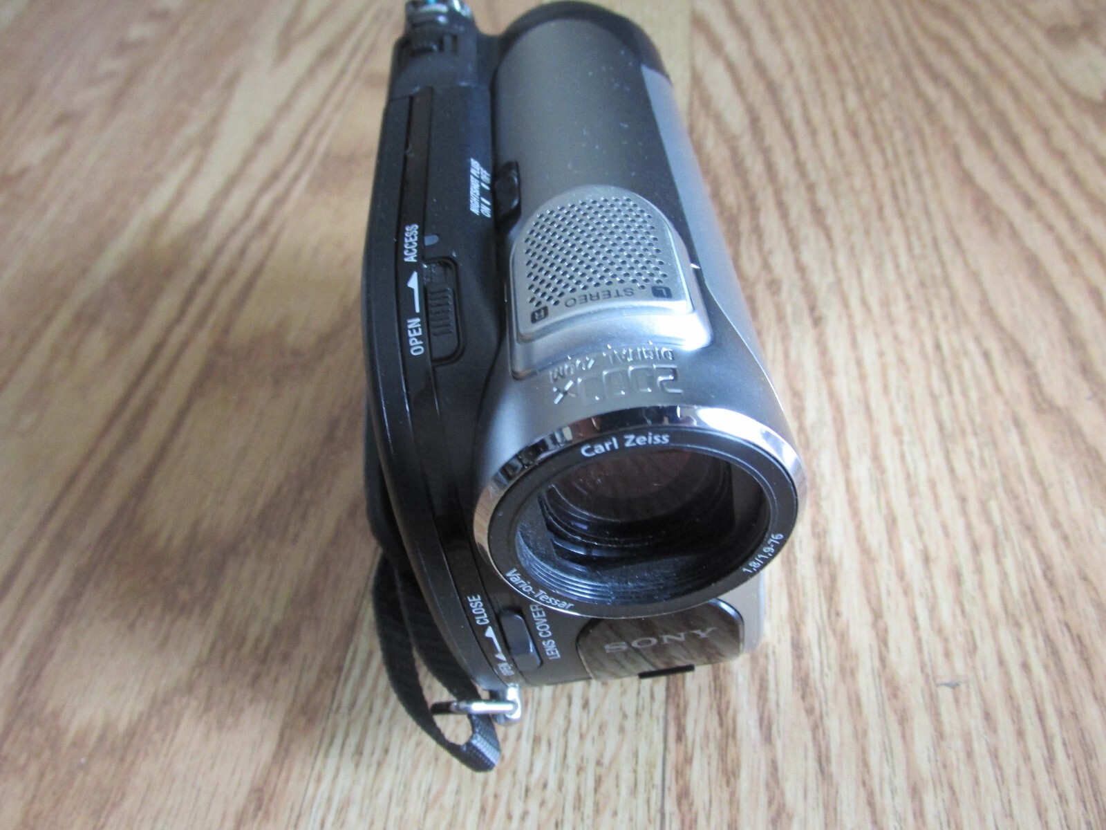 SONY HANDYCAM DCRDVD108 Video Recorder 40X Optical Zoom eBay