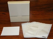 Case Logic Hard Shelled Beige Plastic CD DVD Blu Ray Disc Sleeve Case Holder