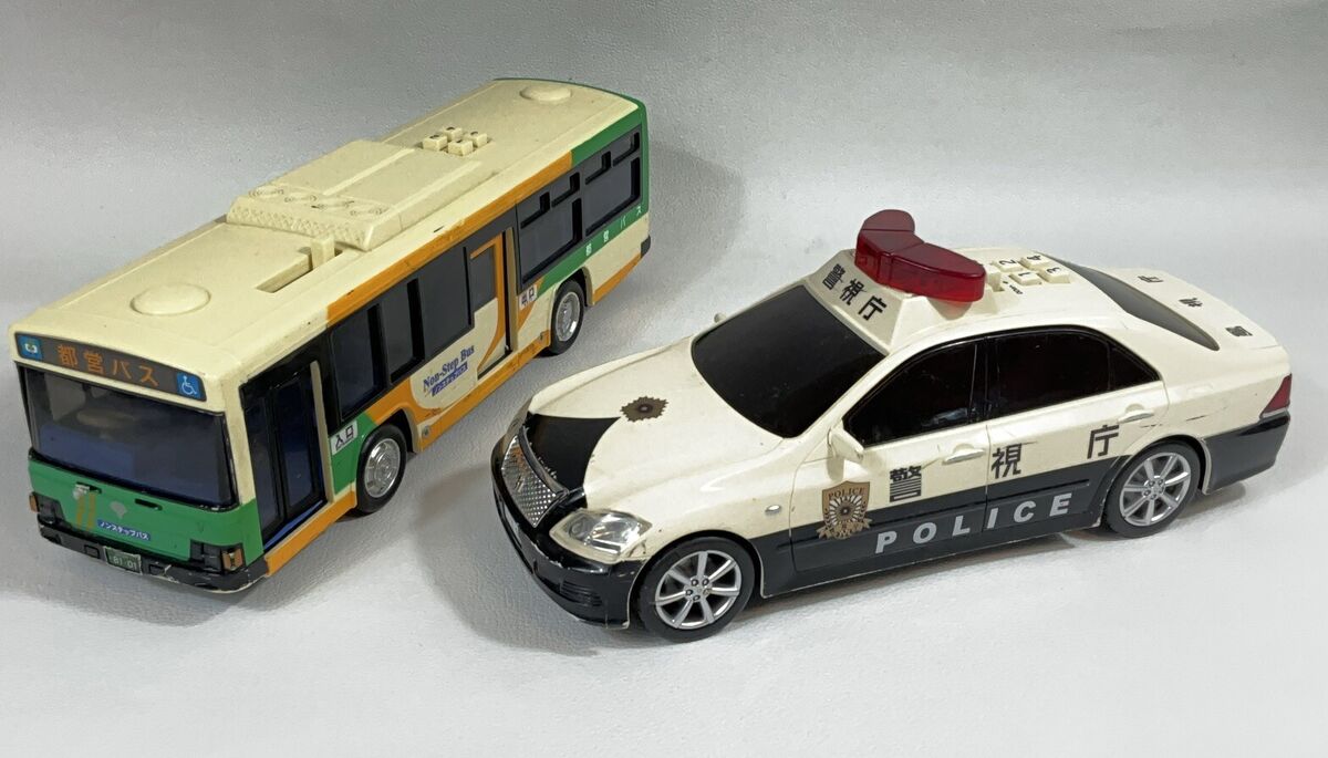 Toyco Toyota Crown Police Car , Tokyo Metropolitan Toei Bus Toyco Toyota Crown Police Car , Tokyo Metropolitan Toei Bus