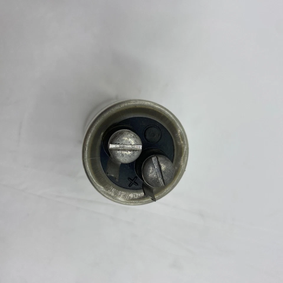 Condensador STM 91C100HA351, 350 MFD 100WVDC 1160-6951 Foto 3 de 3