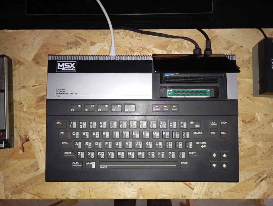 Home Computer MSX PHONOLA VG8000 - Immagine 4 di 4