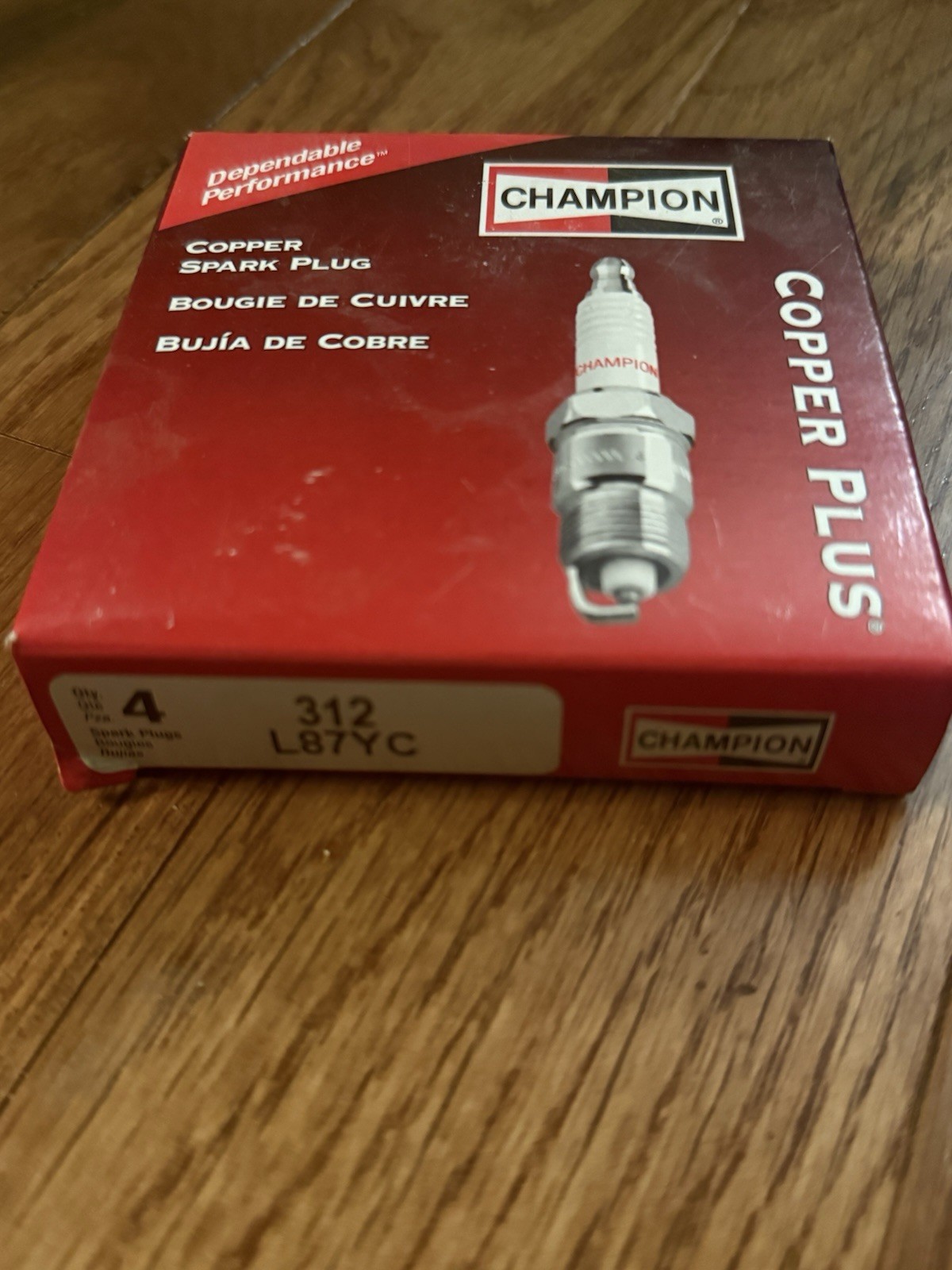 4 Champion Copper Spark Plugs 312 L87YC