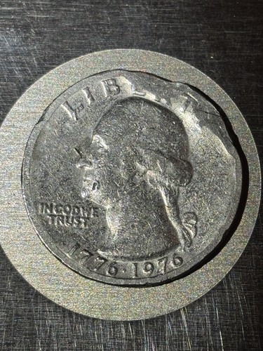 Unusual Error Quarter 1776-1976 US Bicentennial Quarter No Mint Mark