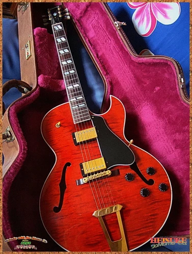 Electric Guitar Gibson ES-175D Flame Top Red Made in 2000 S/N 02650506 - Picture 1 of 10