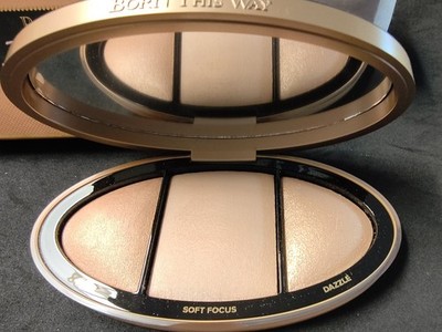Too Faced Born This Way Turn Up The Light Highlighting Palette - Shade MEDIUM