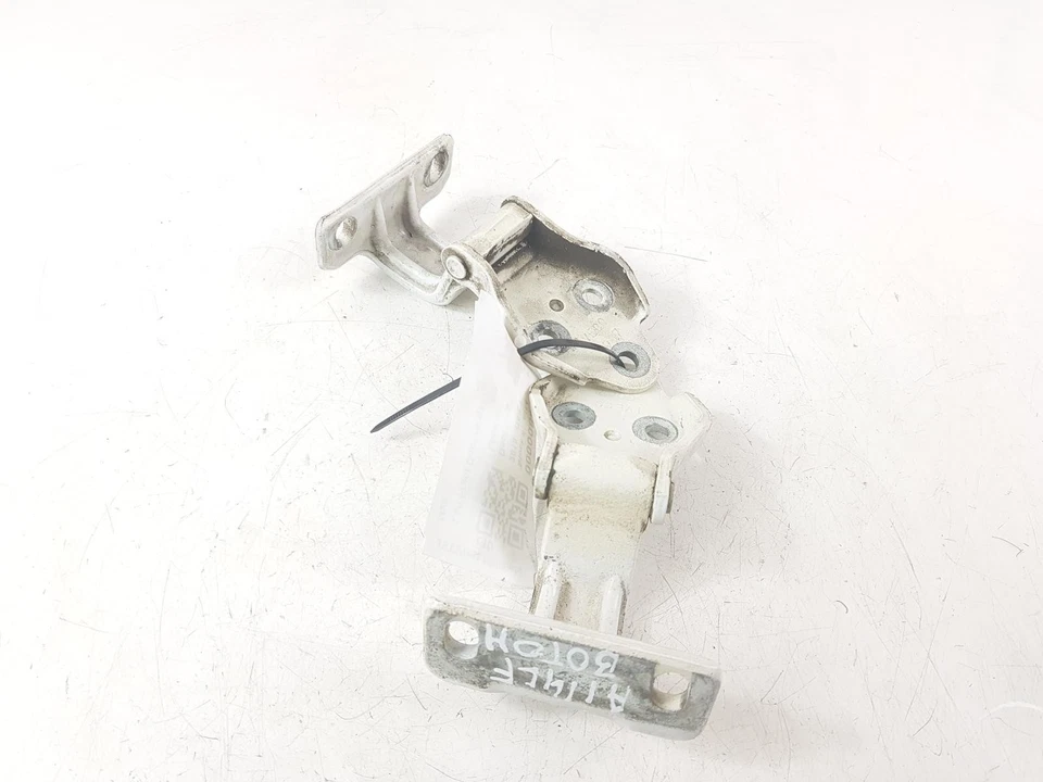 IVECO DAILY BISAGRA PUERTA DELANTERA IZQUIERDA MK3 2015 Foto 2 de 4