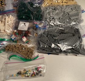 Lego 10211  Creator Expert:Grand Emporium 100% Complete w/box preowned