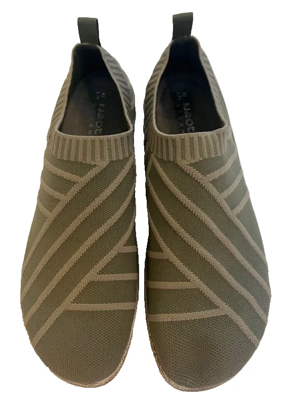NUEVO SIN CAJA: Zapatos Naot OKANU en Verde, Talla 42 (W 11/11.5; M 9/9.5) Foto 3 de 4