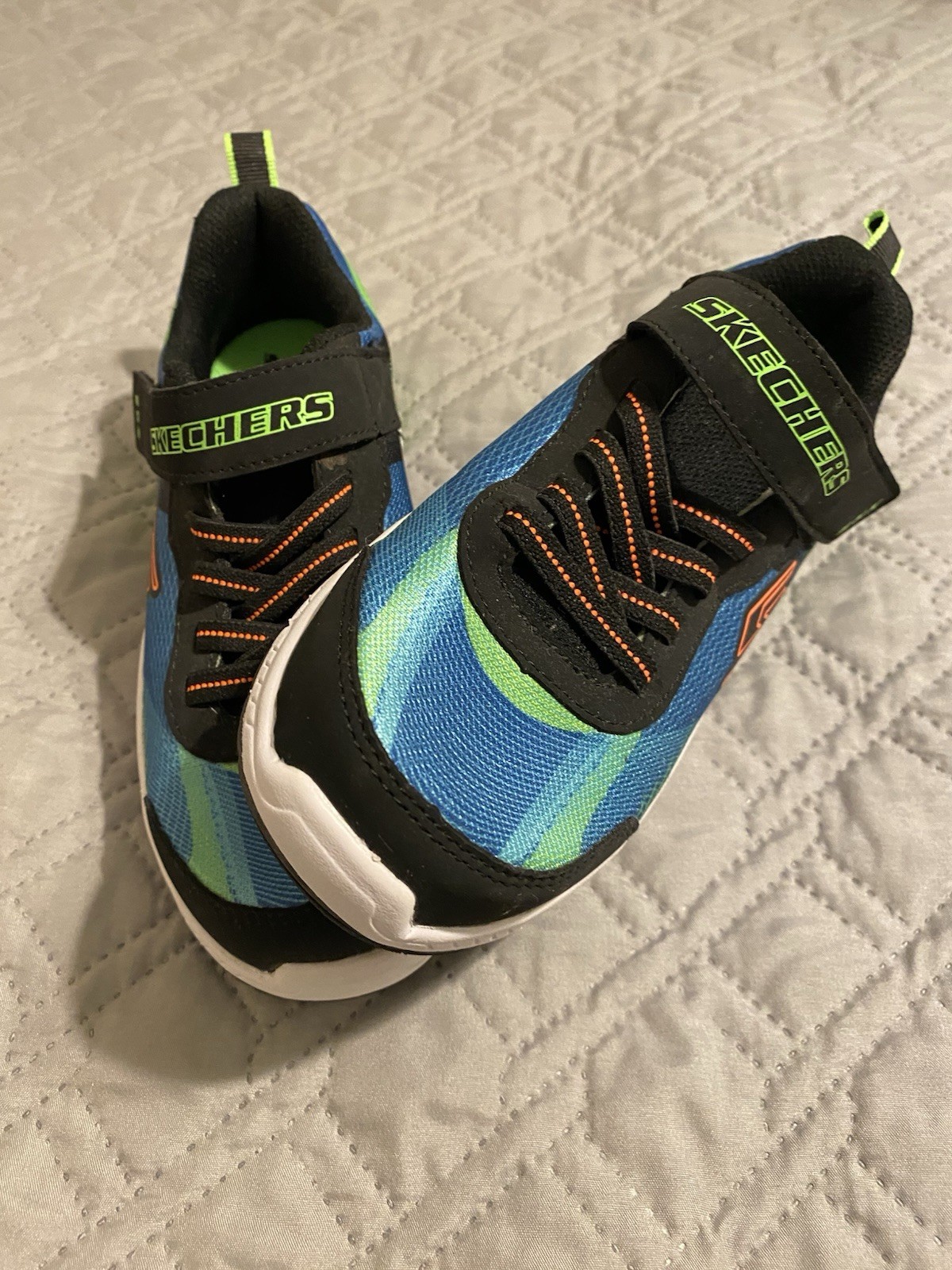 Sketchers SKX Memory Foam Boys Shoes Size 3
