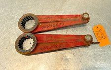 1959 Massey Ferguson 85 Tractor 3pt Rockshaft Arms 686721m1 686722m1