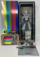 NRFB We Love Poppy Parker Doll Stay Tuned Event 2022 Convention & IT TV Cards