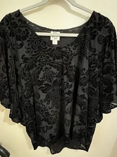 Ivy Jane Womens Black Foral Pullover Size L Short Sleeve Velvet Flowy