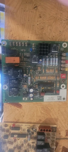Furnace Control Circuit Board 1165-83-4122A Goodman Amana
