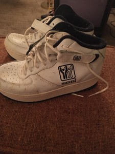 high top exercise shoes