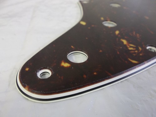 Genuine Fender Strat TORTOISE SHELL 4-PLY PICKGUARD 11-Hole Stratocaster ~ NEW - Picture 4 of 6