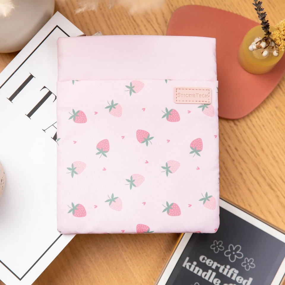 Funda Kindle Strawberry Fields, acolchada, resistente al agua, 2 bolsillos, 6-7 pulgadas Foto 2 de 4