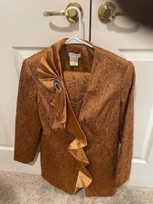 Women 2 piece skirt/suit