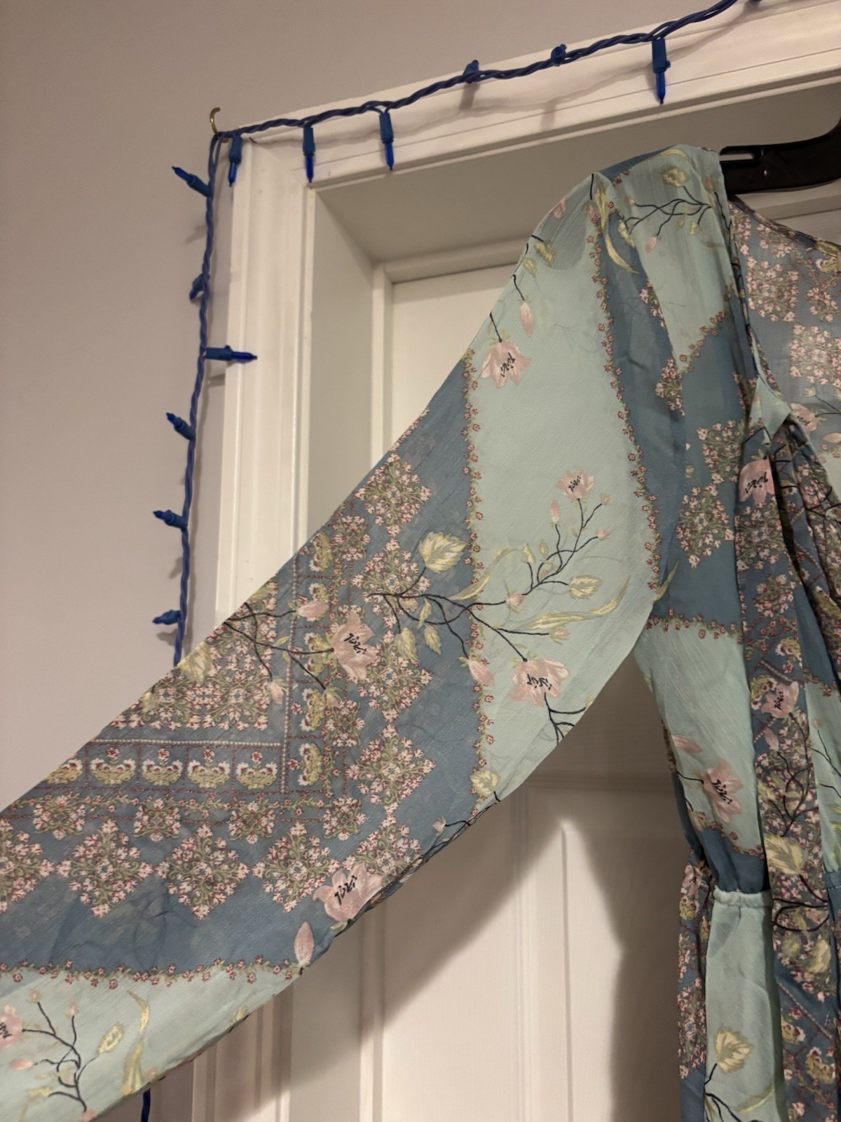 Wonderly Midi Dress Sheer Asymmetrical Hem Boho Flirty Blue Floral Medium