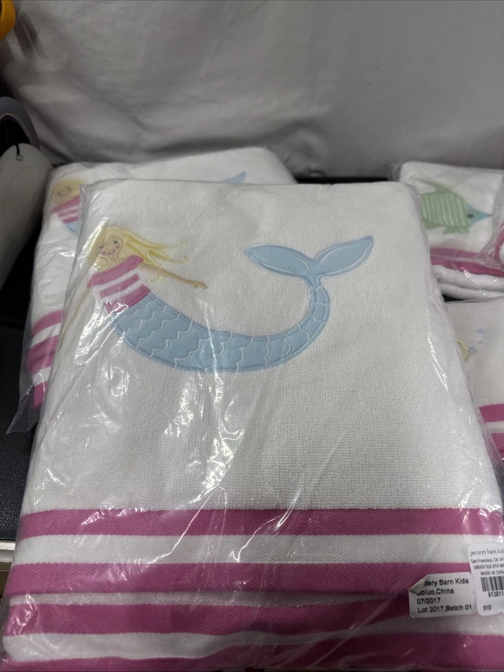 Pottery Barn Kids Under The Sea Mermaid (Lote de 2) Juego de 3 toallas •Nuevo• Foto 3 de 4