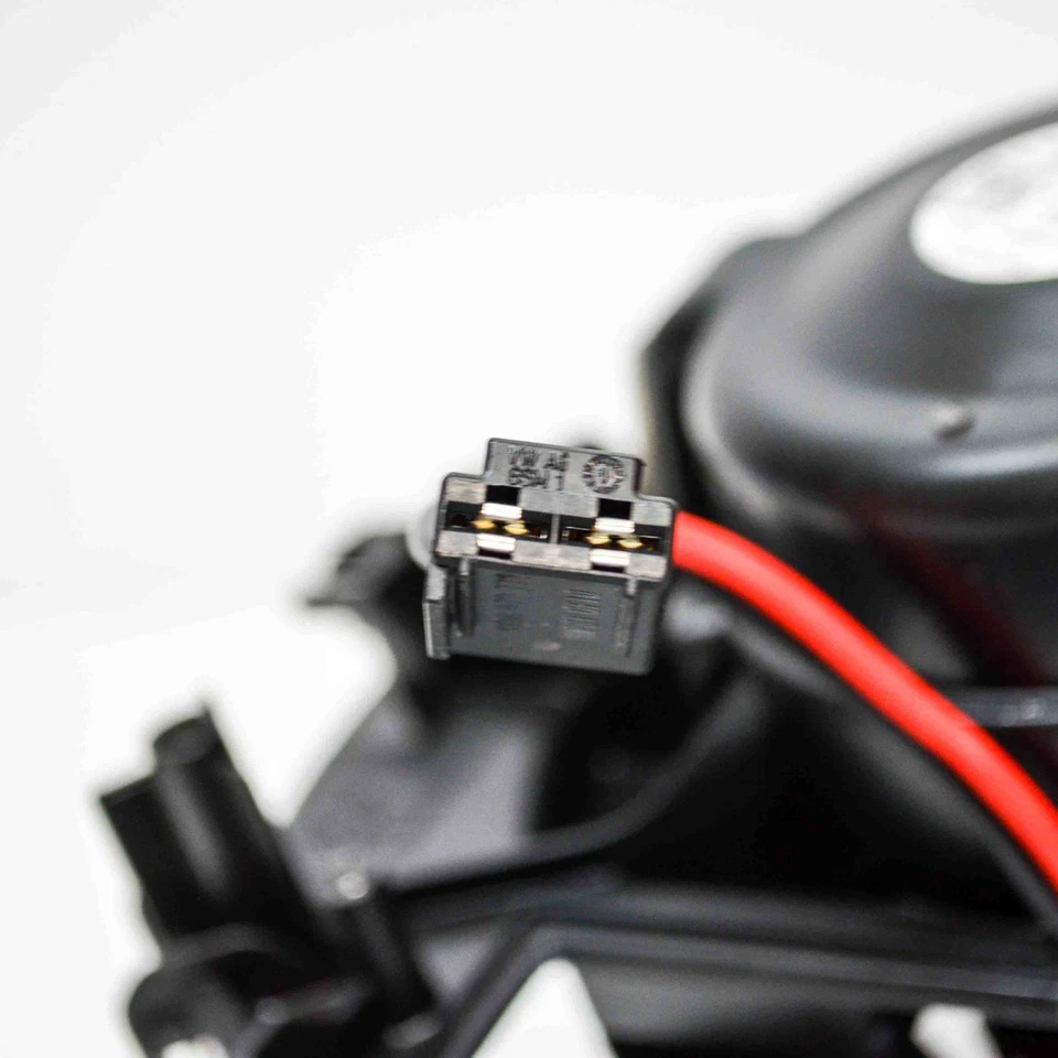 Motor ventilador calefactor VW PASSAT B8 3G2 3Q2819021A 1.4 gasolina 110kw 2017 3616160 - Imagen 3 de 4