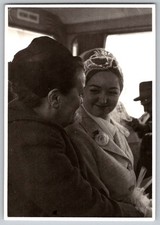 Vtg B&W Snapshot Smiling Bride Lace Veil Wedding Guests Vehicle Interior 1950s