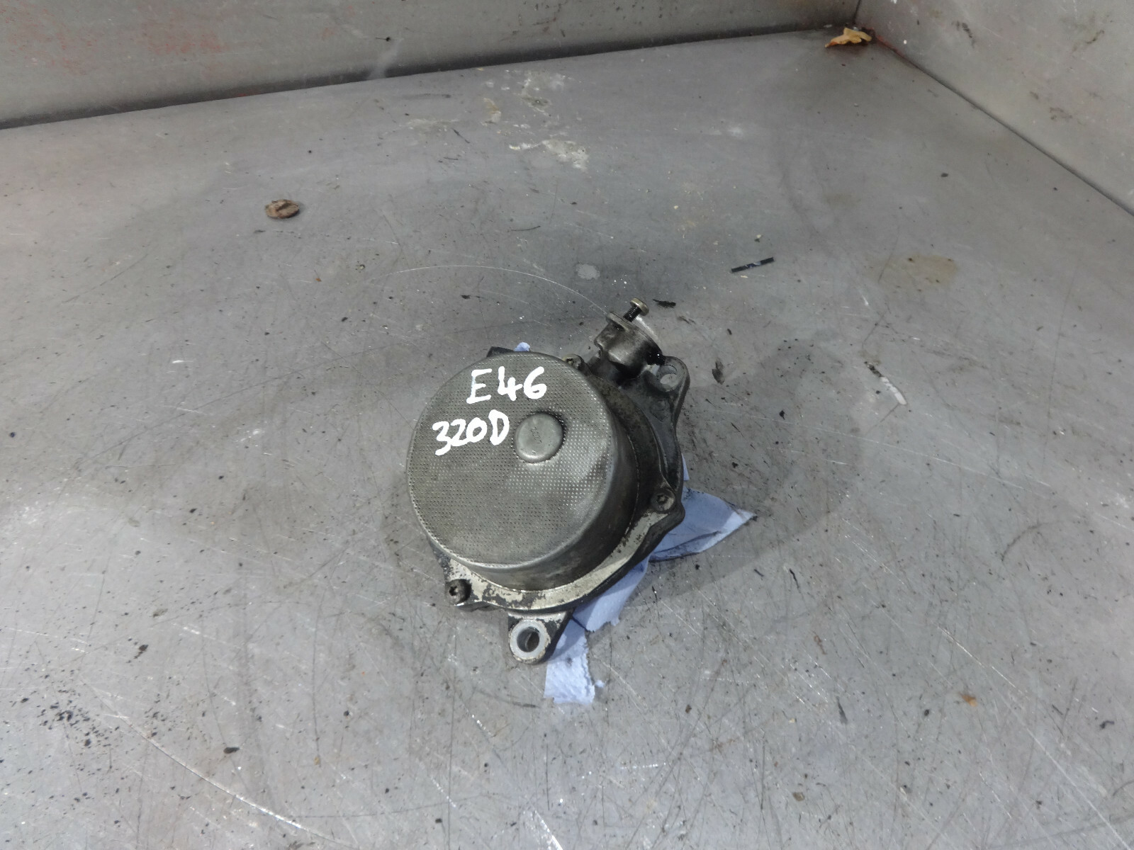 BMW E46 20012006 2.0 320d M47 Brake vacuum tandem pump eBay