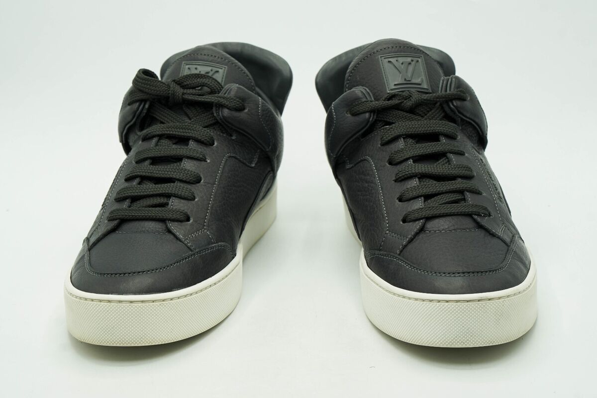 LOUIS VUITTON KANYE WEST DON USED SIZE LV 7 US 8.5 LOUIS VUITTON KANYE WEST DON USED SIZE LV 7 US 8.5