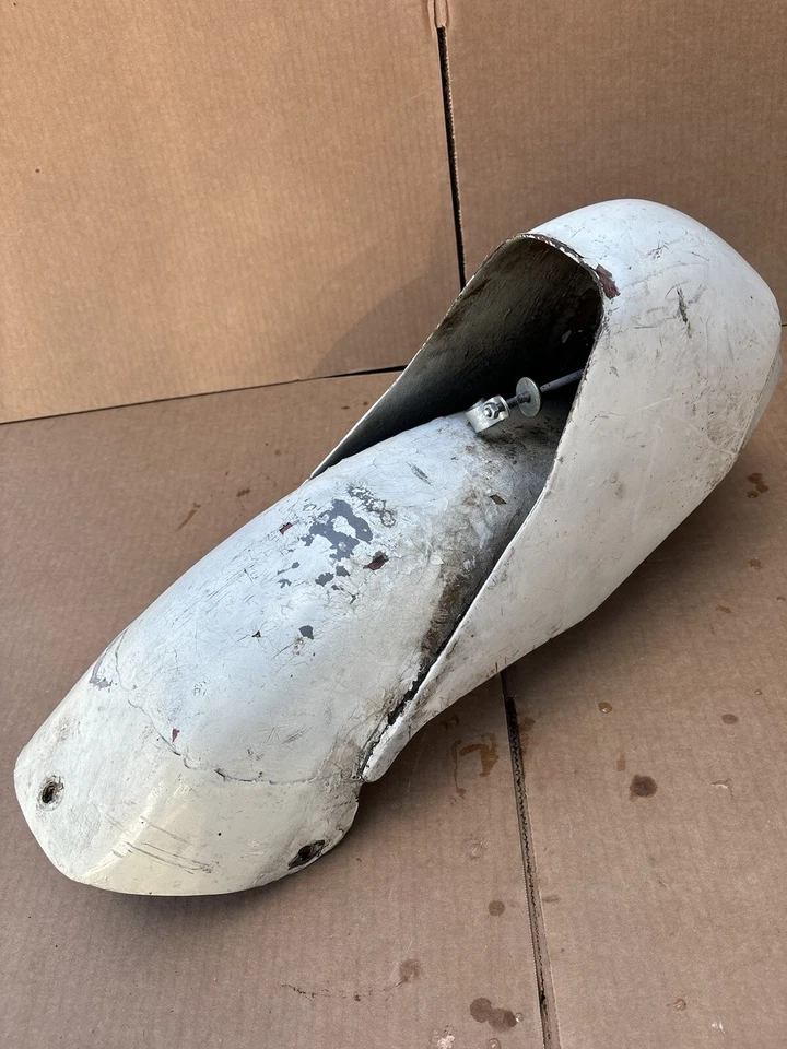 Guardabarros trasero CZ Twin Pipe caja de aire fibra de vidrio Foto 4 de 4