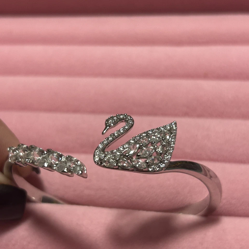 SWAROVSKI Swan Lake Sparkling Crystals Bangle, Bracelet Silver Size M - Image 4 of 4